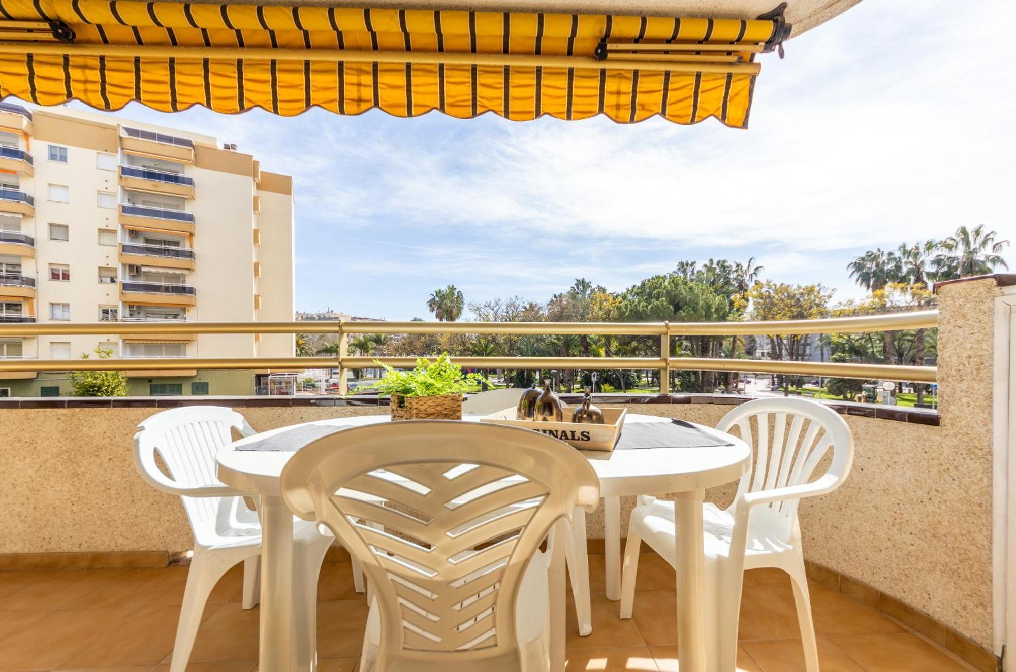Apartamentos Cordoba Arysal Салоу Екстериор снимка
