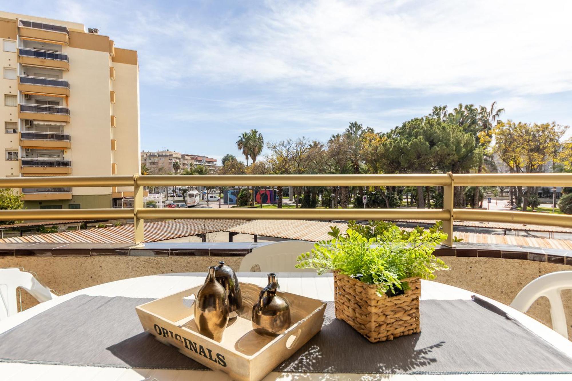 Apartamentos Cordoba Arysal Салоу Екстериор снимка